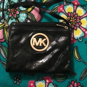 Shiny Michael Kors Crossbody